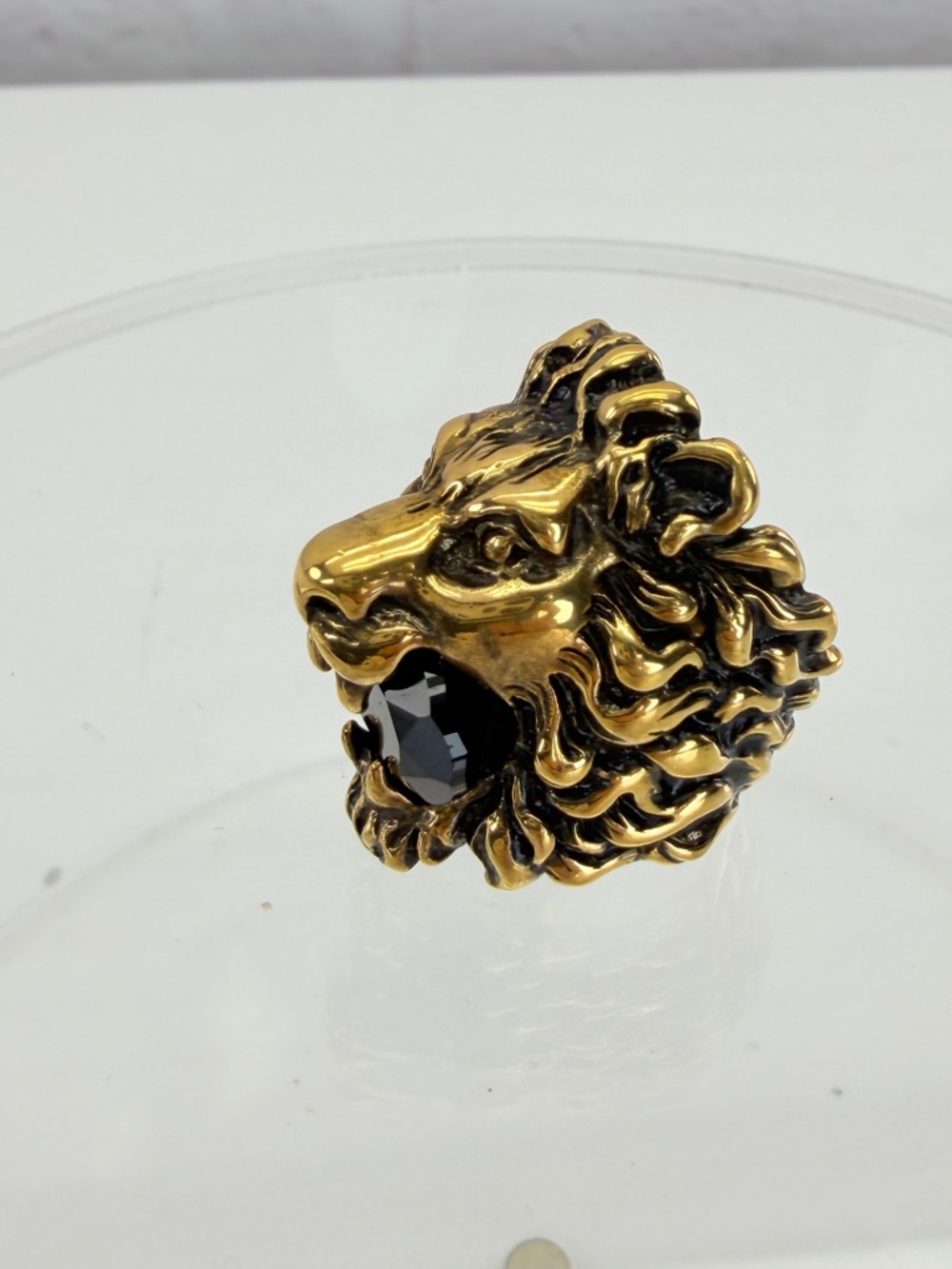 Authentic Gucci New Gold Lion Head Ring Black Stone 10